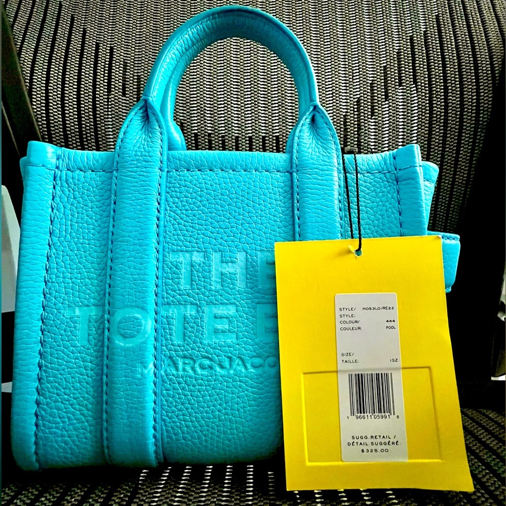 Marc Jacob’s The Tote Bag Pool